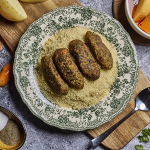 חצי קילו קוסקוס מסורתי בתוספת מרק ירקות ו -4 כיפתות  **אזל המלאי**